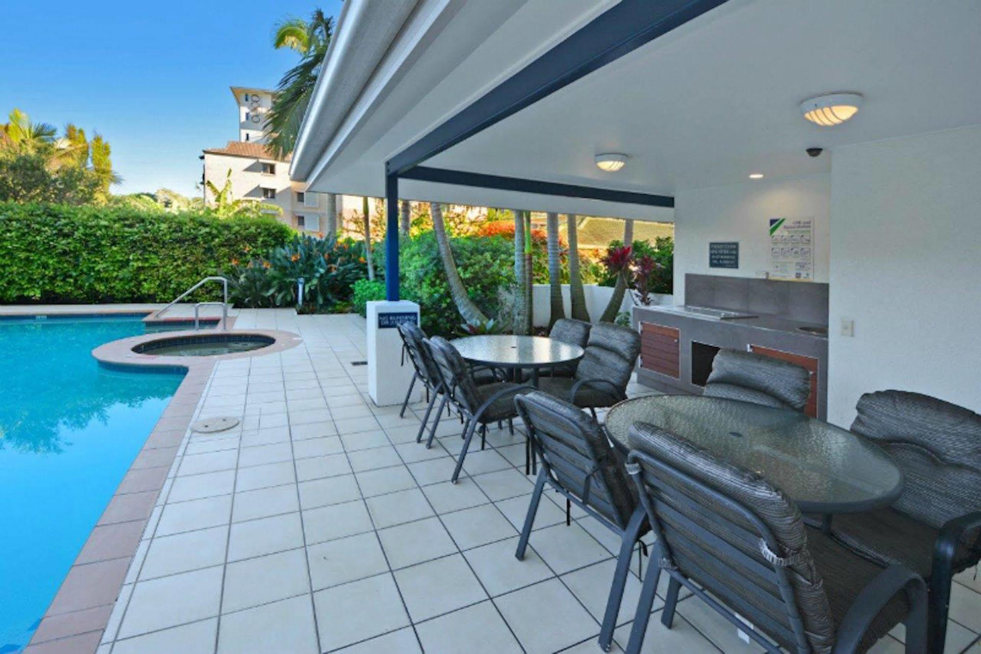 Aparthotel Raffles Mooloolaba Exterior foto